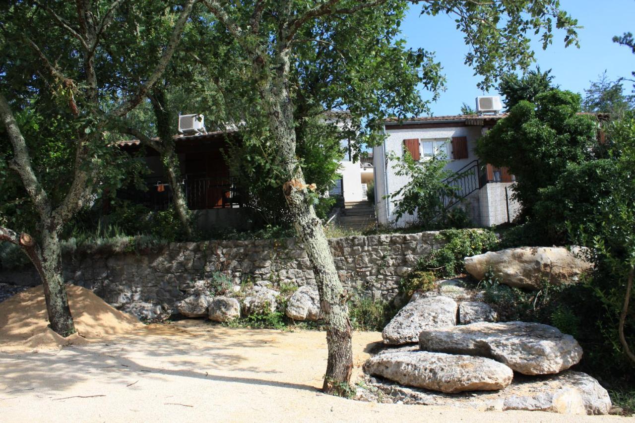 Gîtes Domaine de la Barnerie Saint Alban Auriolles Exterior foto